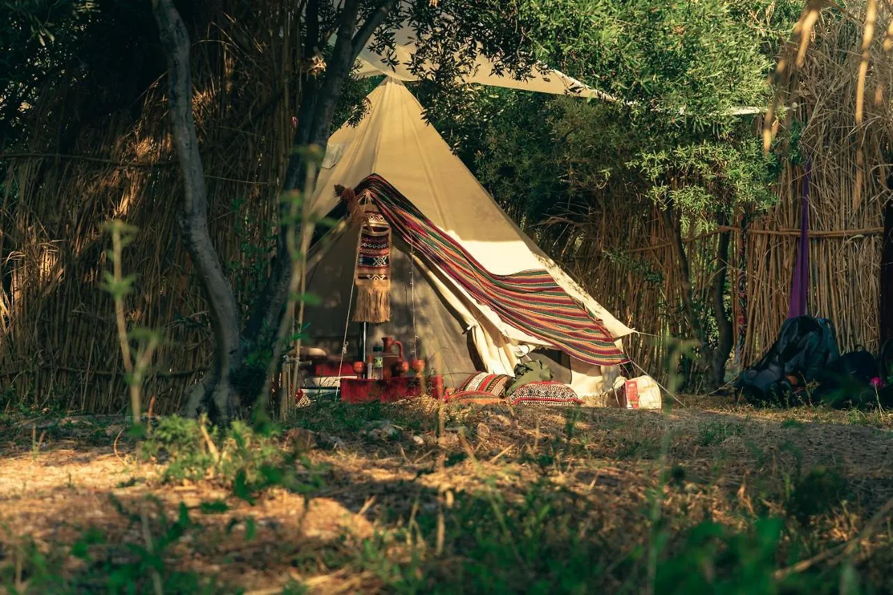 Butterfly Valley Beach Glamping Oludeniz